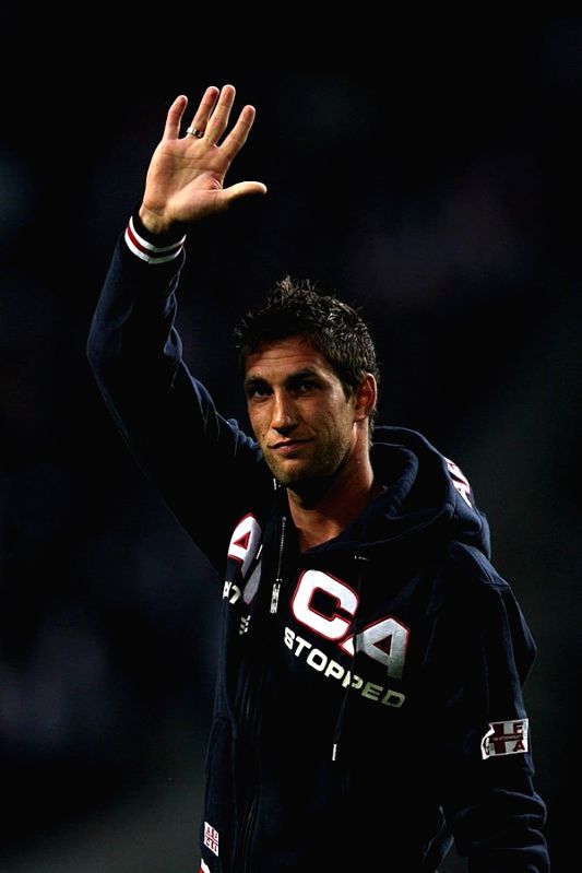 Football: Dutch World Cup finalist Stekelenburg announces retirement - Vimarsana News