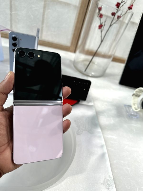 Galaxy Z Flip5: Your pocketable friend for ultimate self-expression - Vimarsana News