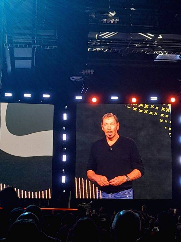 Global tech race on to build what comes next: Oracle's Larry Ellison - Vimarsana News