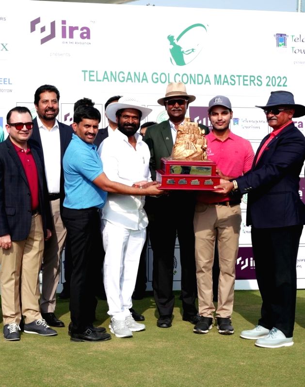 Golconda Masters golf: Manu Gandas successfully defends title despite scare on last-hole - Vimarsana News