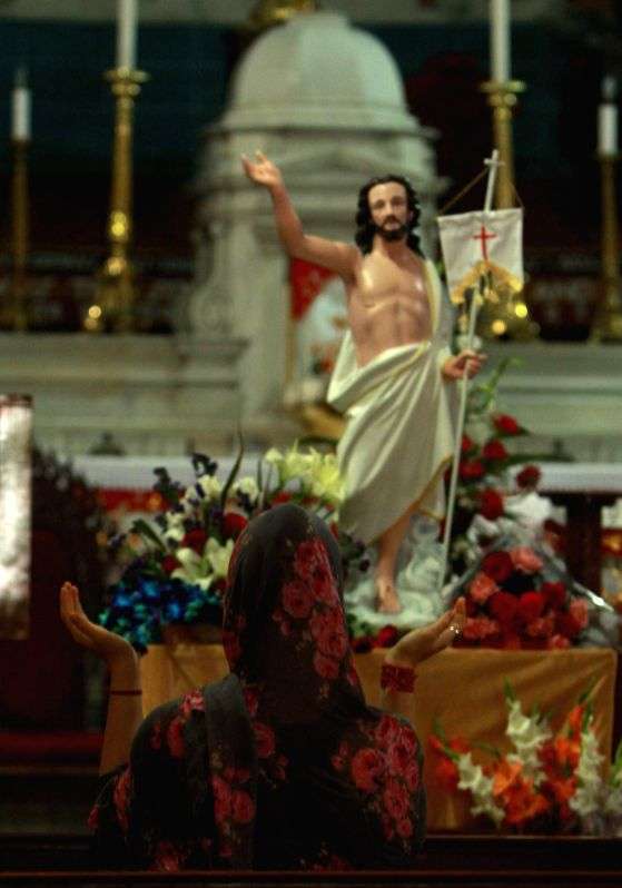Heavy rush in Kerala churches for Easter - Vimarsana News