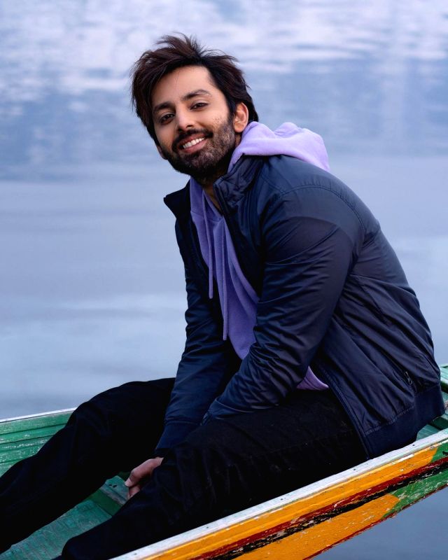 Himansh Kohli takes trip down memory lane as 'Yaariyan' completes 8 years - Vimarsana News