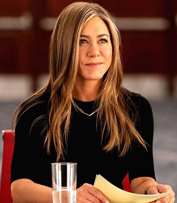 Jennifer Aniston shares photo dump as she looks back at summer - Vimarsana News
