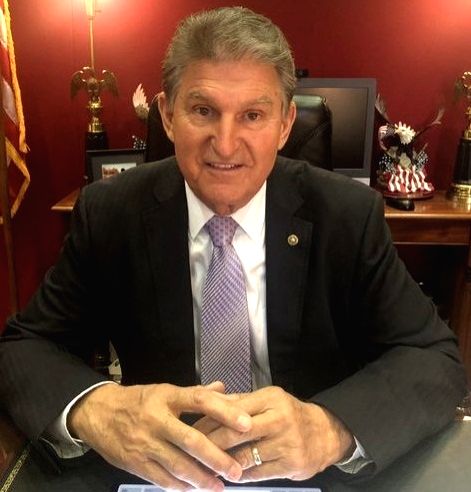 The decisive vote that turned Democrat Joe Manchin from 'villain' to 'hero' - Vimarsana News