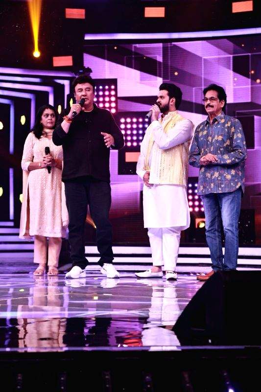 Judges offer financial support to 'Sa Re Ga Ma Pa' contestant's special fan - Vimarsana News