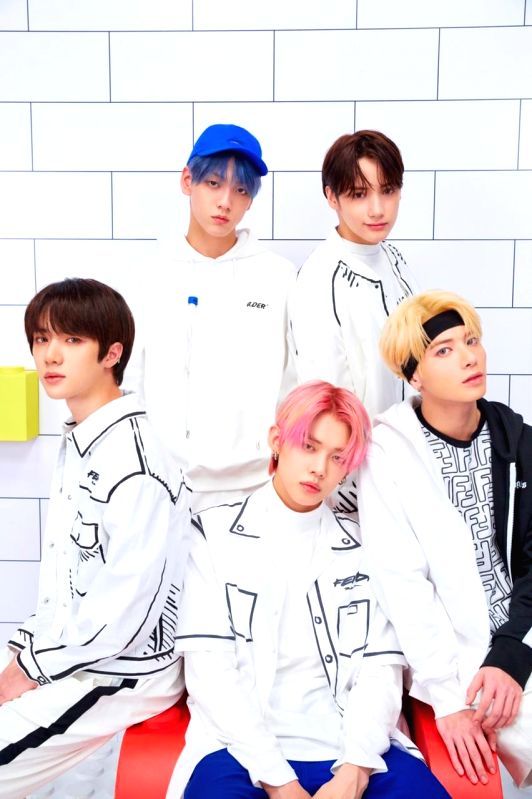 K-pop band TXT perform 22 songs at 'Act: Boy' online live concert - Vimarsana News
