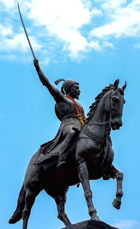 Politicians unite over installing Shivaji's statue in Goa - Vimarsana News