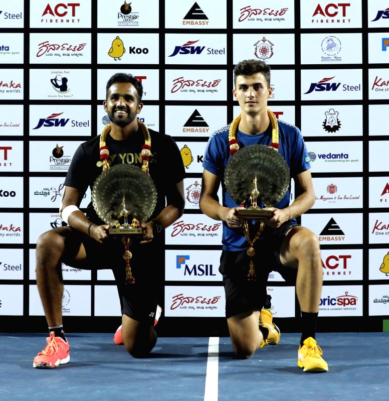 Bengaluru Open 2: Kadhe-Erler lift doubles title; Dimitar stuns Enzo, to meet Vukic in singles final - Vimarsana News