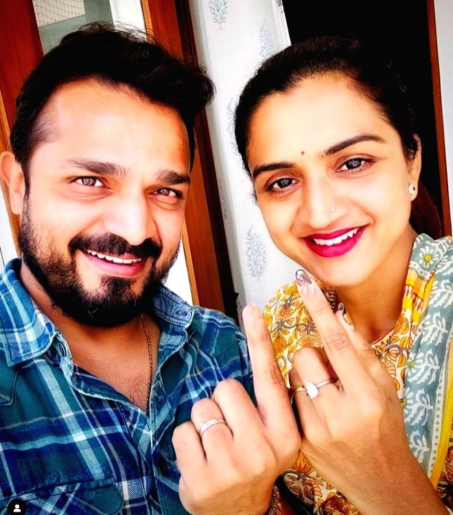 Kannada actor Vijay Raghavendra's wife Spandana dies of cardiac arrest in Bangkok - Vimarsana News