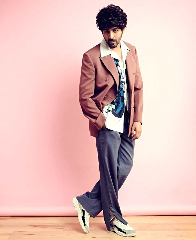 Big-ticket releases make 2022 an interesting year for Kartik Aaryan - Vimarsana News