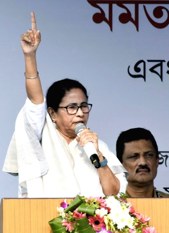 Without taking name, Mamata describes Suvendu as beneficiary of teacher's scam - Vimarsana News