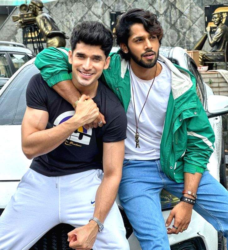 'Kundali Bhagya' actors Paras, Baseer set to watch India-Pak match on sets of their show - Vimarsana News