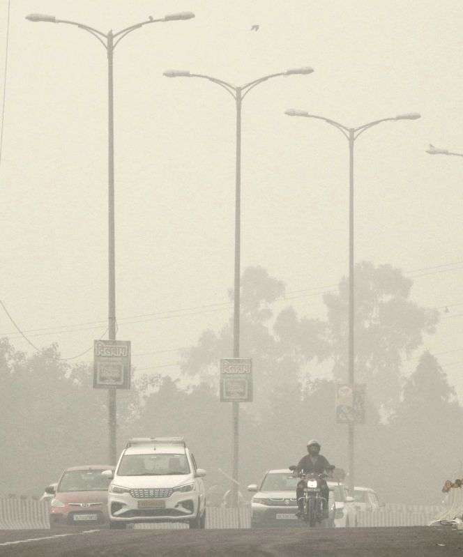 IMD blames lower temperatures, still wind for seasonal air pollution spike - Vimarsana News