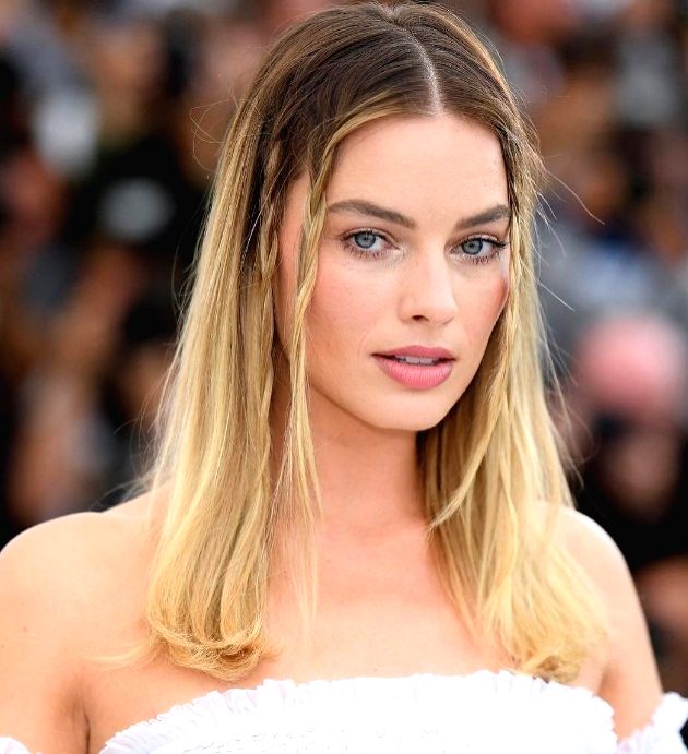 Margot Robbie, Delta Goodrem return for 'Neighbours' finale - Vimarsana News