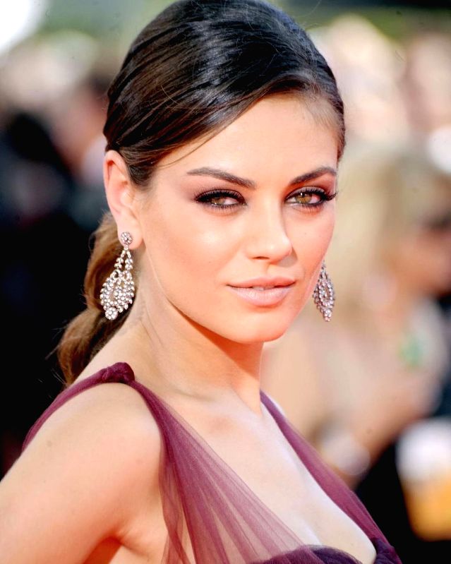 Mila Kunis 'was very keen on getting a college degree' - Vimarsana News