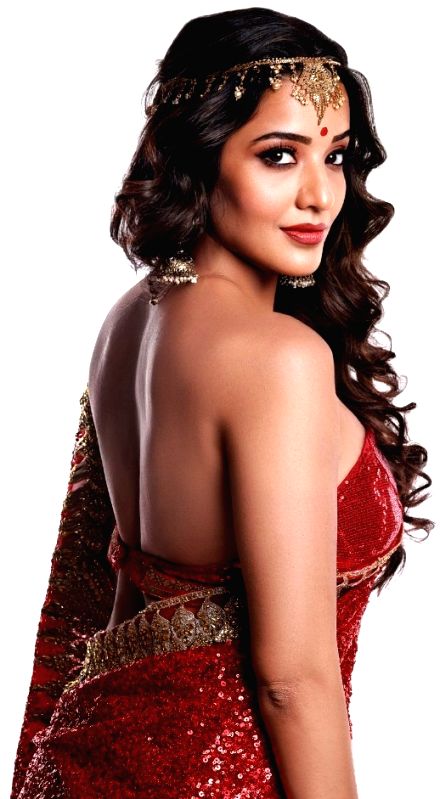 It was tough for Monalisa to get into the role for 'Ratri Ke Yatri 2' - Vimarsana News
