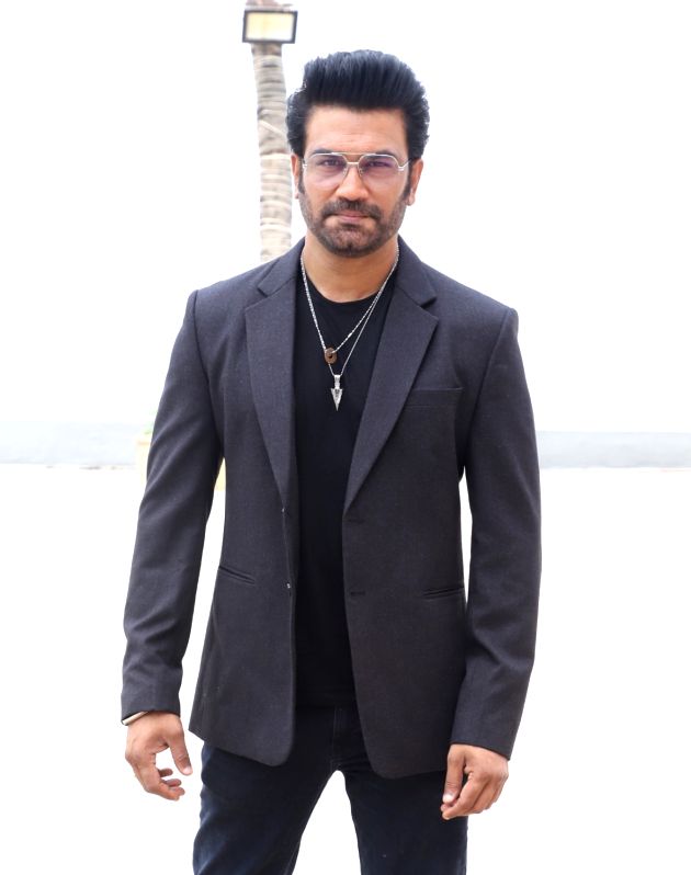 Sharad Kelkar lends his voice for Hindi version of 'Dasara' starring Nani - Vimarsana News