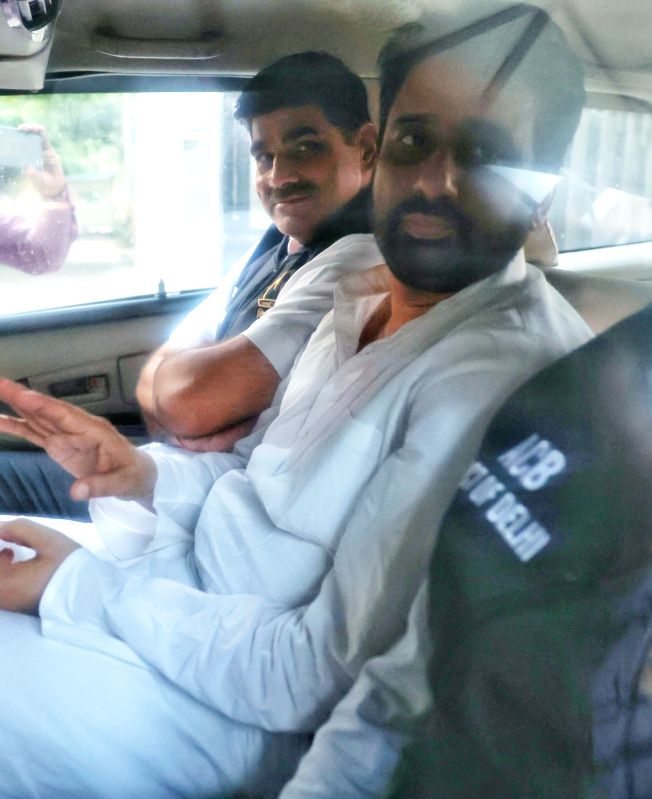 Waqf Board case: Delhi HC refuses immediate relief to Amanatullah Khan against ED summons - Vimarsana News