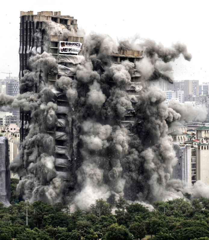14 officers on vigilance's radar in Noida Twin Towers corruption case - Vimarsana News