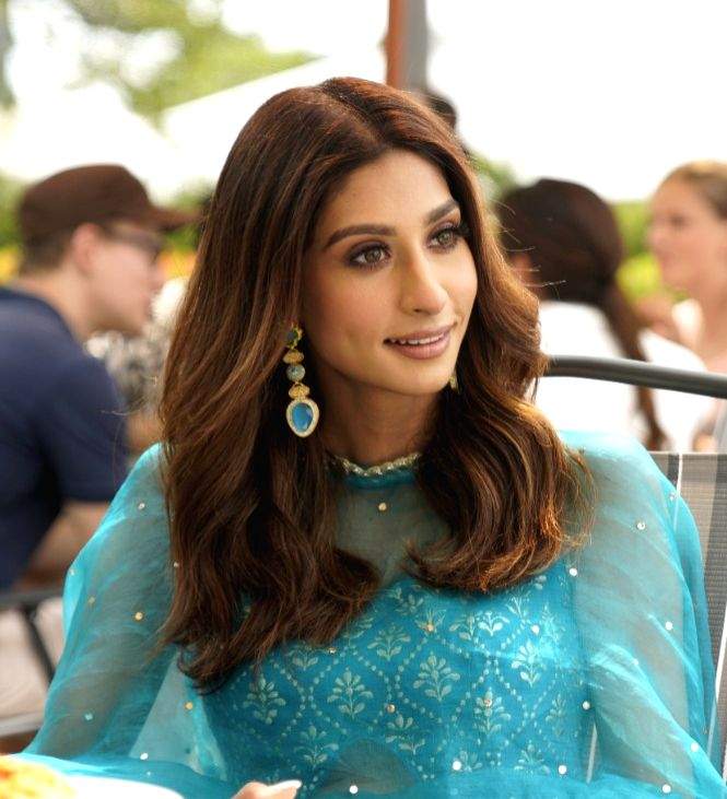 Paloma Dhillon says she had to improvise last minute for 'Dono' song 'Aag Lagdi' - Vimarsana News