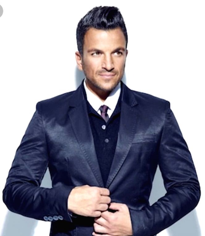 Peter Andre 'sad' after thieves broke into his car during 'Grease' performance - Vimarsana News