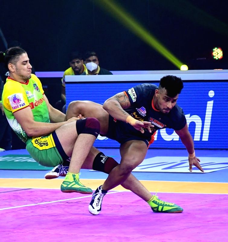 PKL 8: Monu Goyat helps Patna Pirates defeat Bengal Warriors - Vimarsana News
