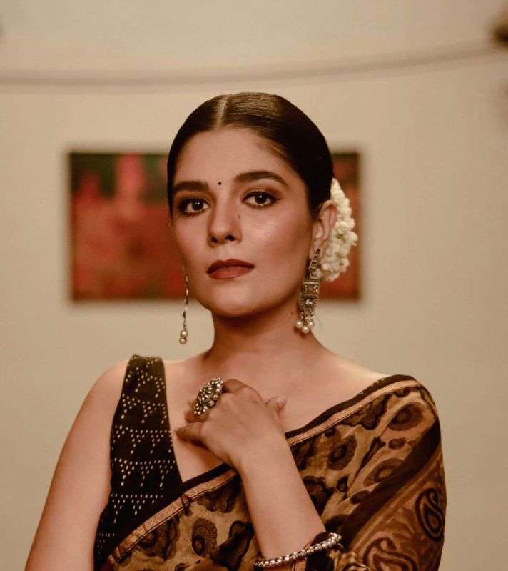 Pooja A Gor remembers her 'Kedarnath' co-star SSR: 'Wherever he is, I hope he is happy' - Vimarsana News