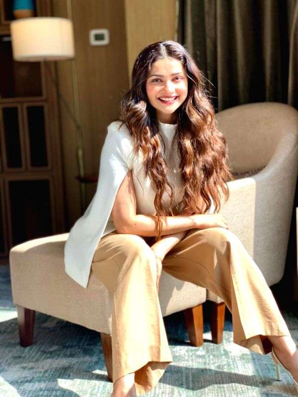Prachi Desai was initially hesitant to star in 'Dhootha', was persuaded by Naga Chaitanya & director - Vimarsana News
