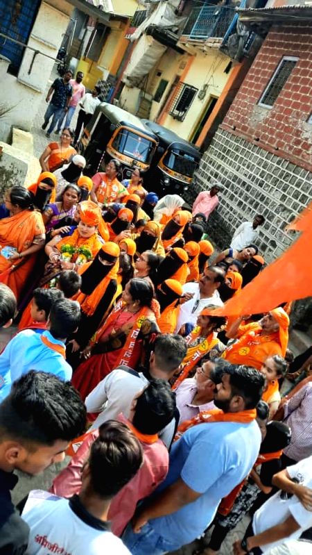 Row of saffron hijabs herald Shiv Sena's 'maiden' Muslim Sarpanch - Vimarsana News
