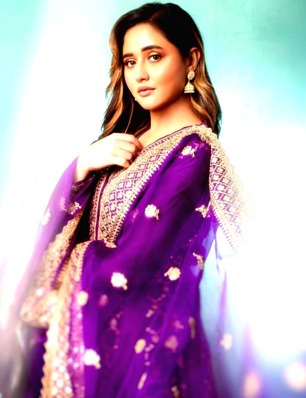 Rashami Desai: 'Raksha Bandhan makes me reflect on my life, how protective my brothers have been for me' - Vimarsana News
