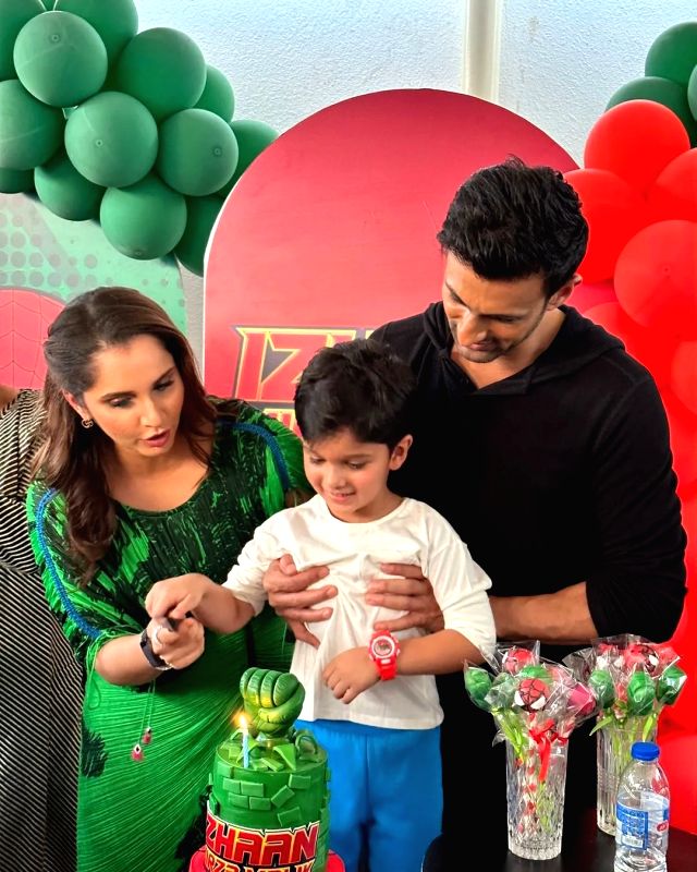 Sania Mirza, Shoaib Malik going through a turbulent phase in their marriage: Report - Vimarsana News