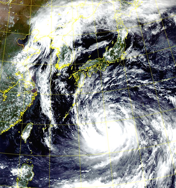 S.Korea: 1 person injured, hundreds evacuated as Typhoon Nanmadol nears - Vimarsana News