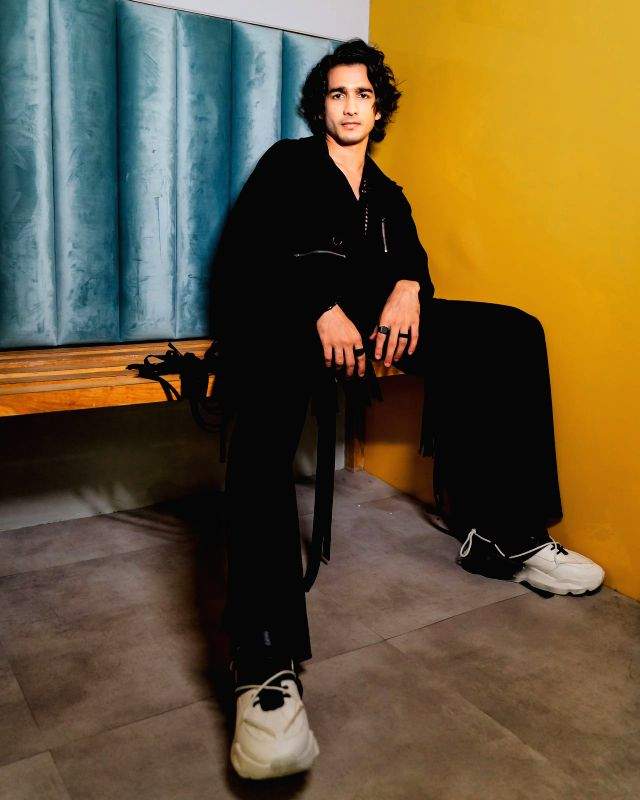 Shantanu Maheshwari hit with cyber fraud, shares details on social media - Vimarsana News