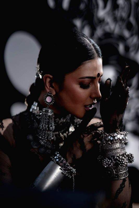 Shruti Haasan's 'Monster Machine' is a hard edged celebration of rebel attitude - Vimarsana News