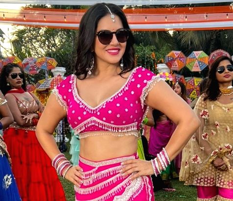 Sunny Leone shoots for wedding sangeet number in Mumbai - Vimarsana News
