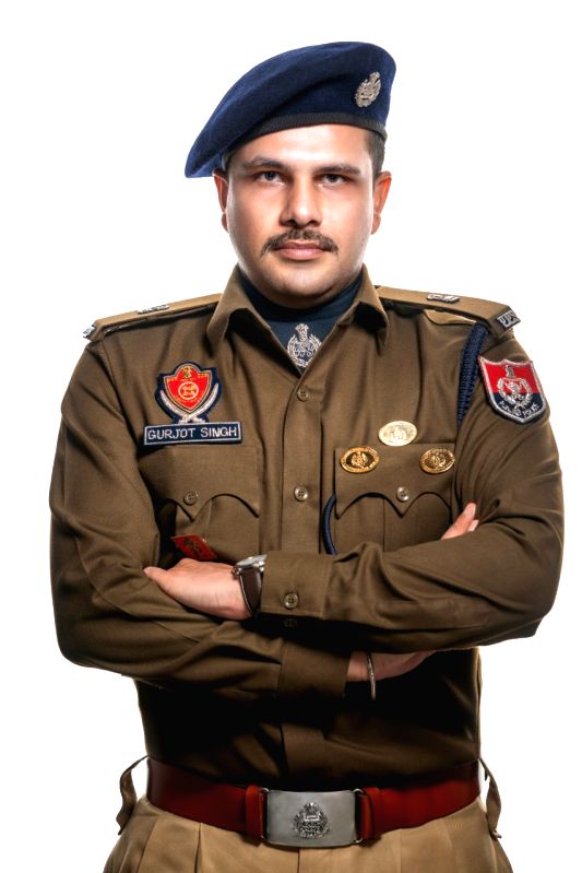 This officer croons with policing in Punjab - Vimarsana News