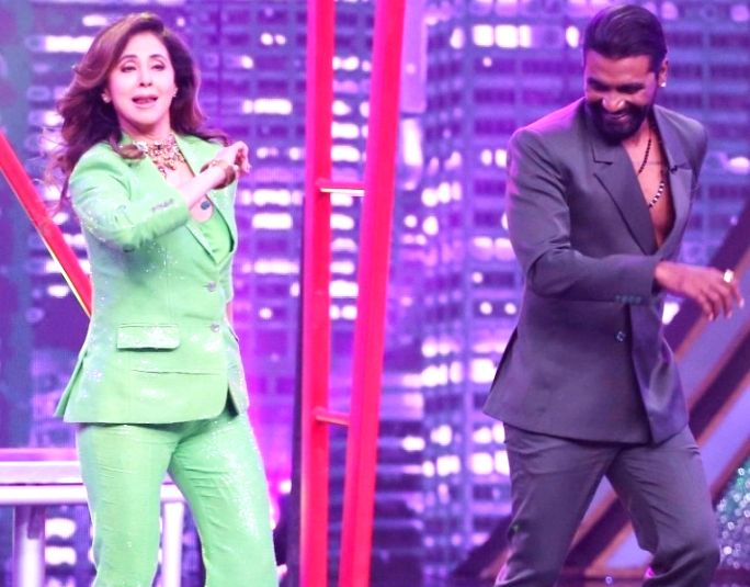 Urmila Matondkar recalls how Remo D'Souza performed as background dancer in 'Rangeela Re' - Vimarsana News
