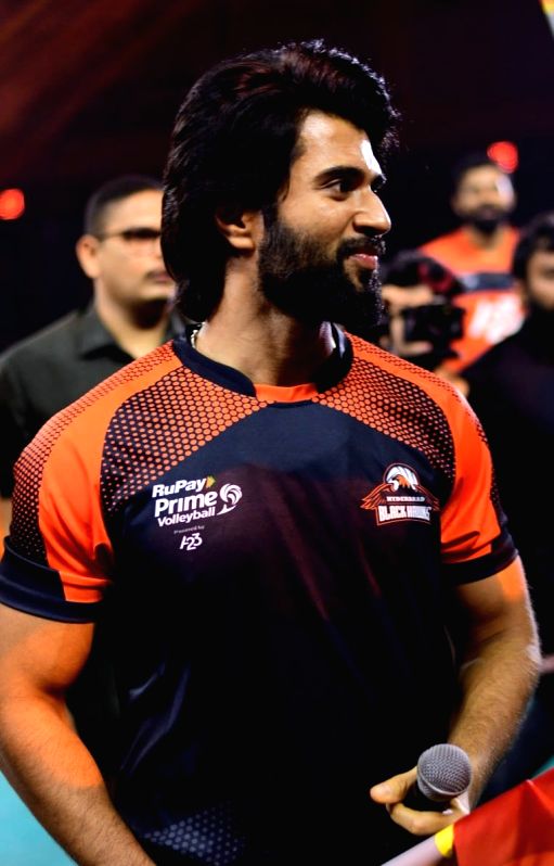 South superstar Vijay Deverakonda becomes co-owner of Hyderabad Black Hawks team in RuPay Prime Volleyball League - Vimarsana News