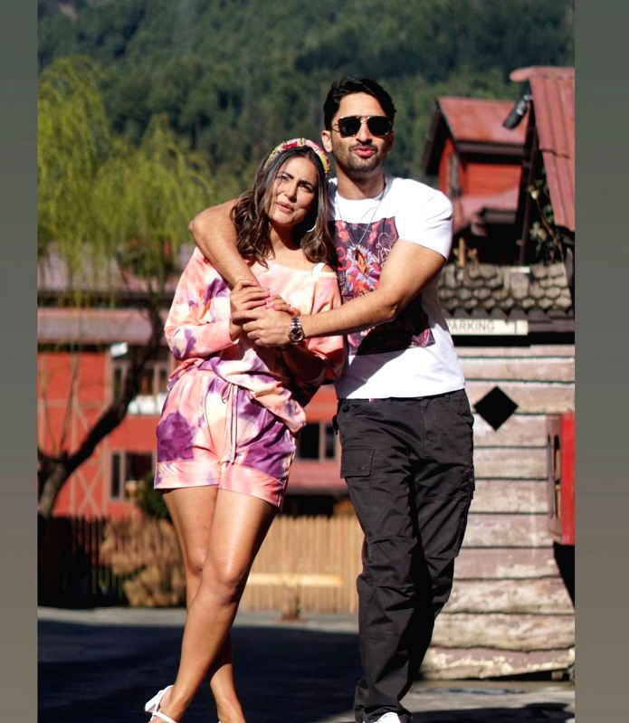 Why Hina Khan and Shaheer Sheikh were cast in 'Baarish ban jaana' video - Vimarsana News