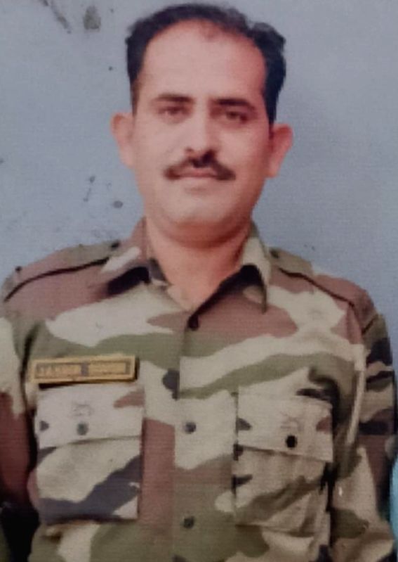 Wreath laying ceremony held for jawan who died fighting terrorists in J&K - Vimarsana News